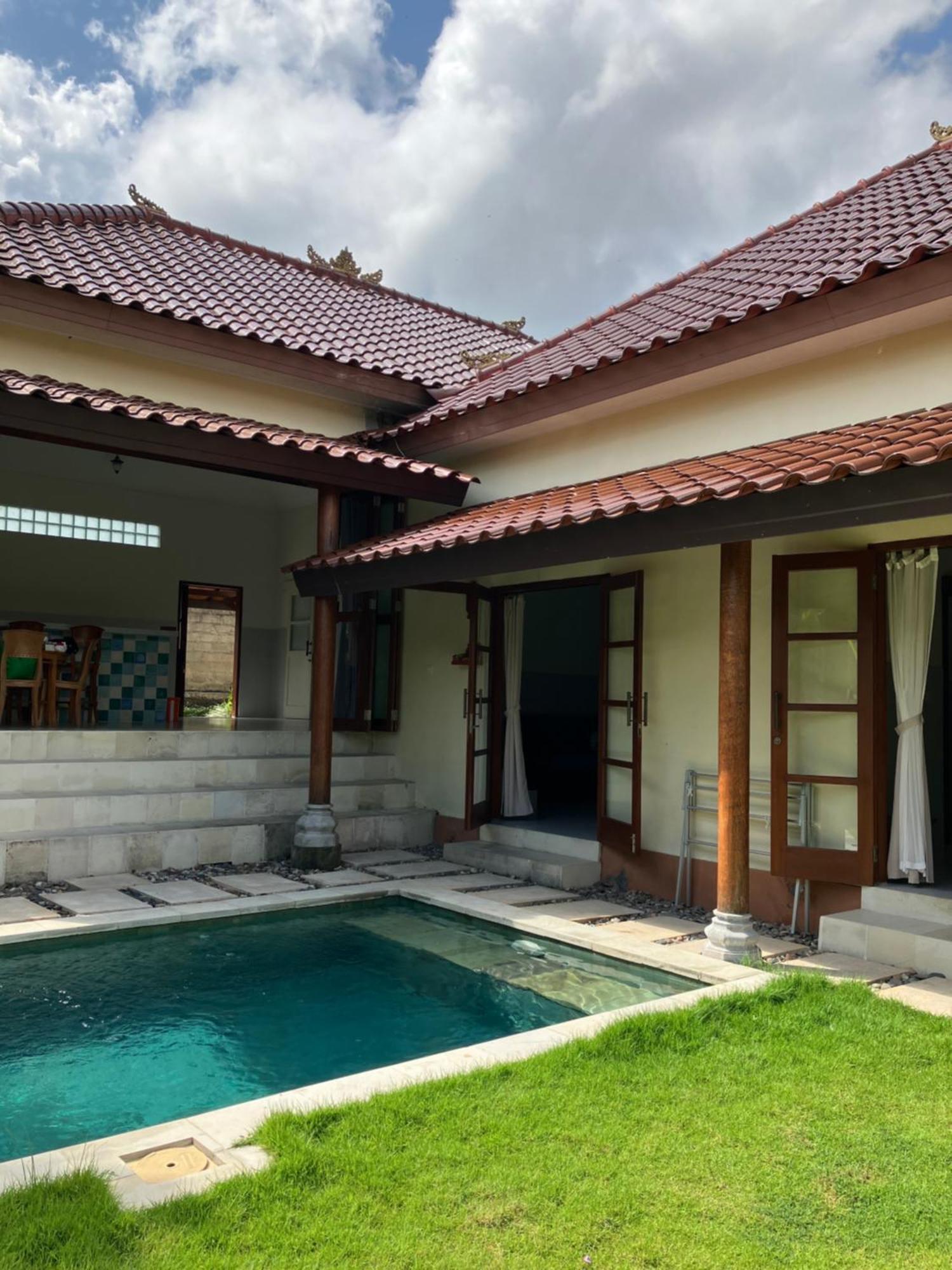 Villa Kelana Сидемен Екстериор снимка